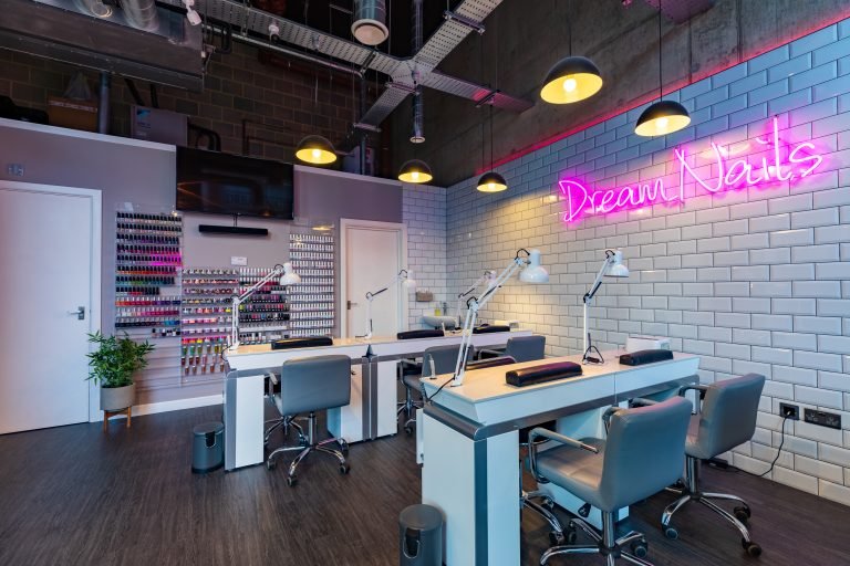 Read more about the article Dream Nails