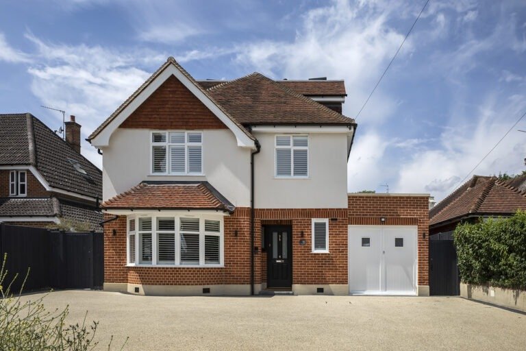 Read more about the article Knighton